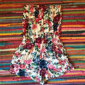 🌸 PacSun Floral Romper 🌸
